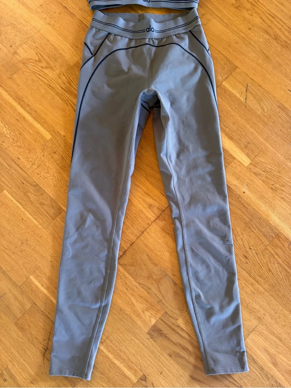 ALO Yoga used good
